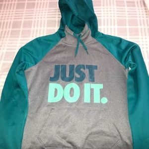 Nike pullover hoodie